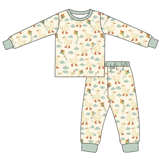 Goose on the Loose 2 Piece